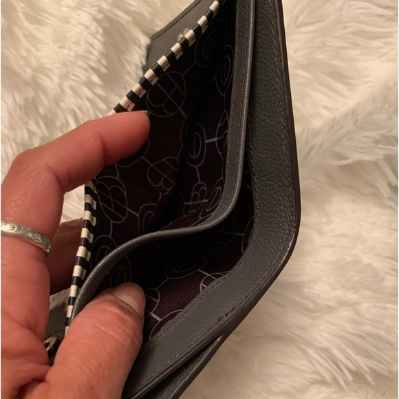 Henri Bendel Compact Wallet - Picture 4 of 6